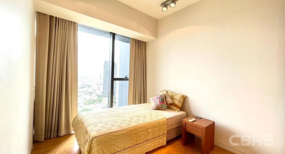 For sale 3 bedrooms condo in Sathon, Bangkok