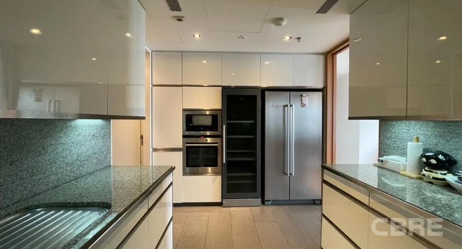 For sale 3 bedrooms condo in Sathon, Bangkok