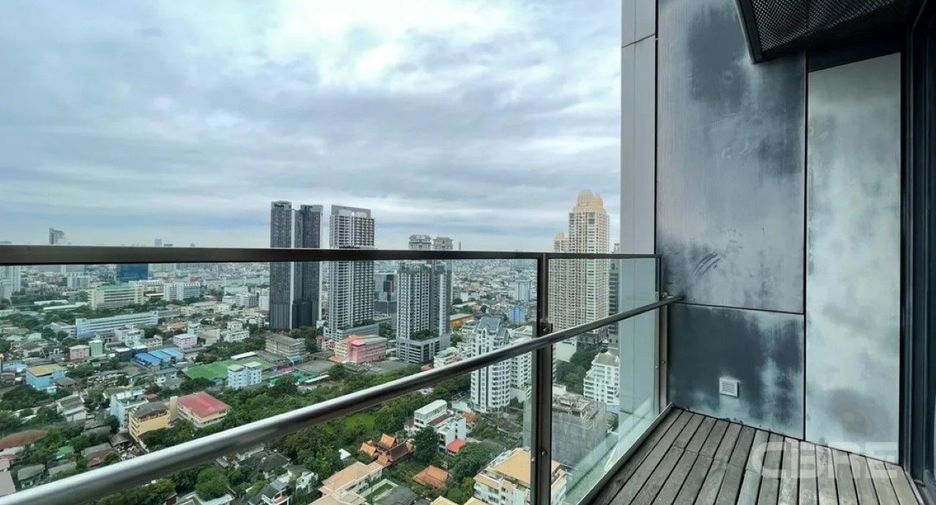 For sale 3 bedrooms condo in Sathon, Bangkok