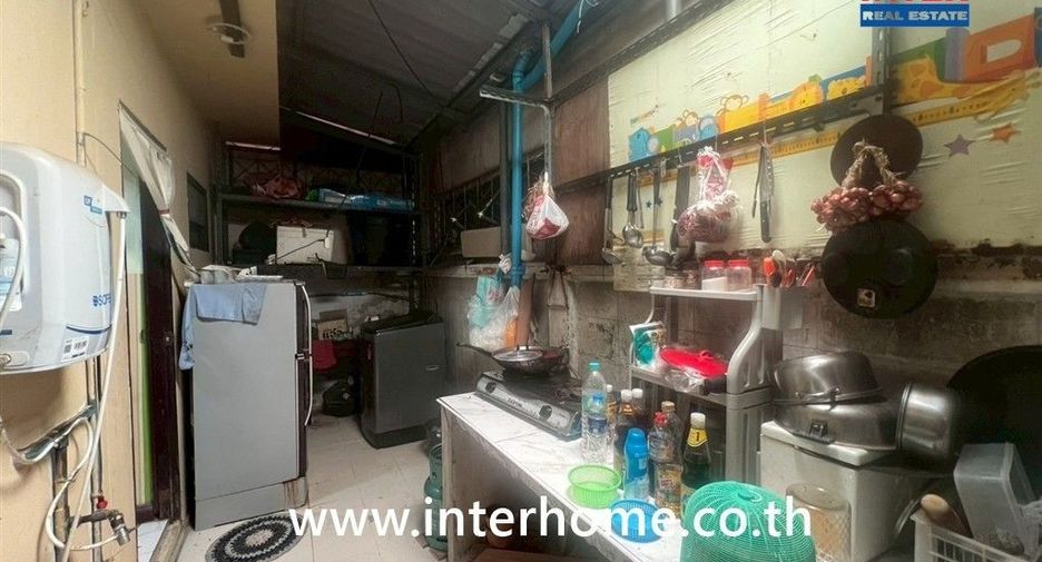 Продажа 4 спальни таунхаус в Mueang Nonthaburi, Нонтабури
