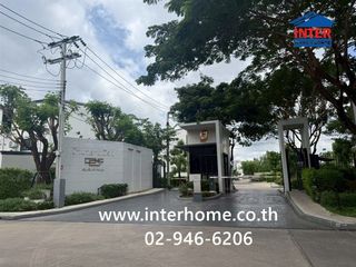 For sale 3 bedrooms townhouse in Prawet, Bangkok
