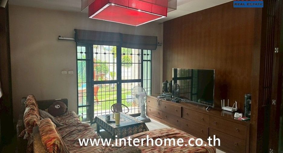 For sale 4 bedrooms house in Sam Phran, Nakhon Pathom
