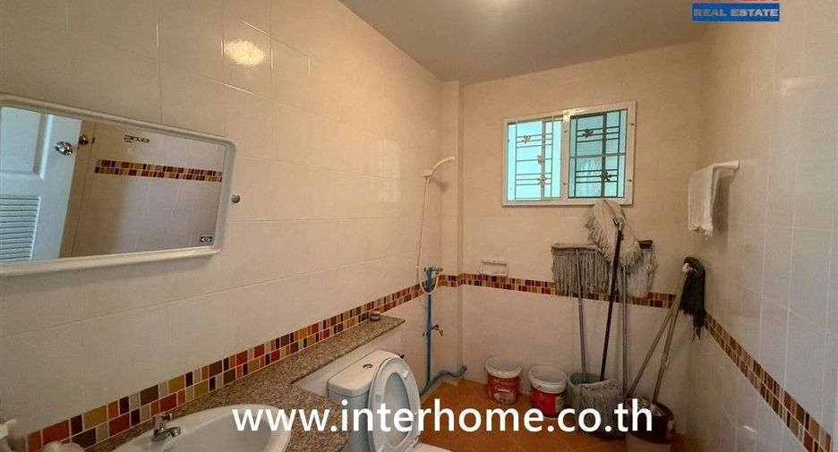 À vendre 5 chambres maison à Phutthamonthon, Nakhon Pathom