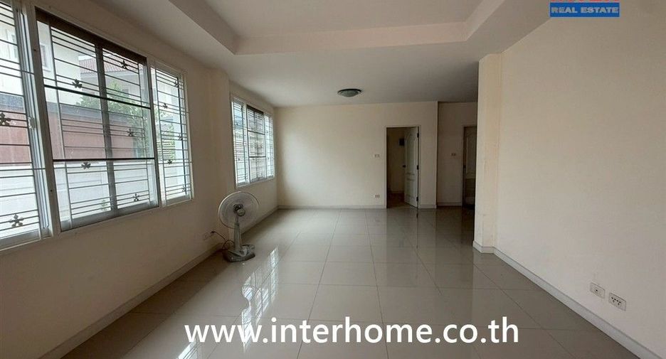 À vendre 5 chambres maison à Phutthamonthon, Nakhon Pathom