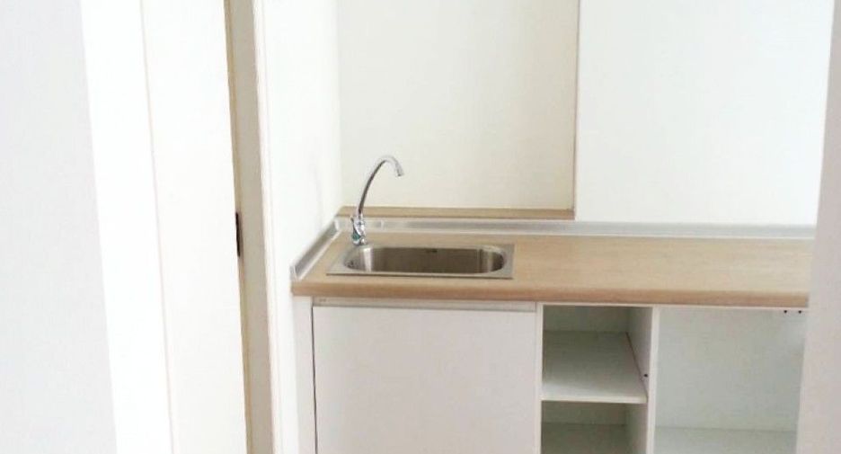 For sale 1 bed condo in Mueang Chon Buri, Chonburi