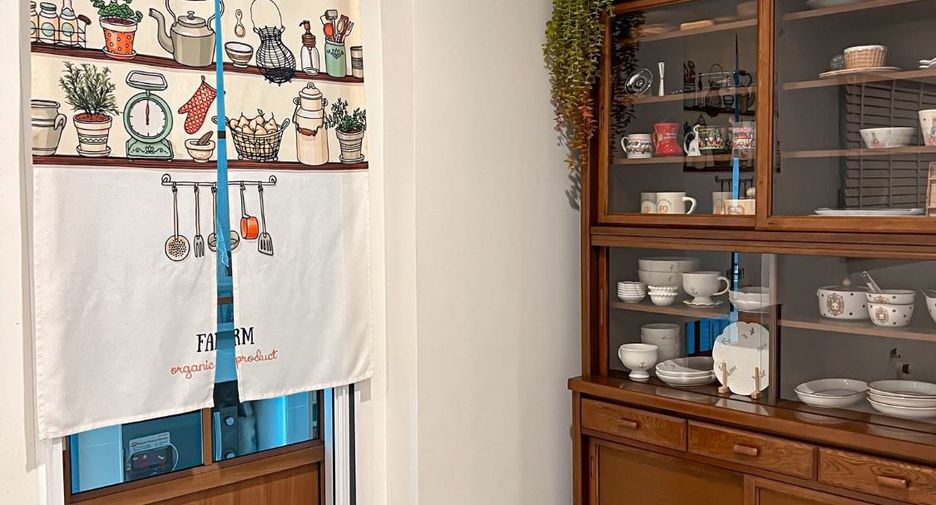 Haus zum Kauf mit 4 Zimmer in Mueang Chiang Mai, Chiang Mai