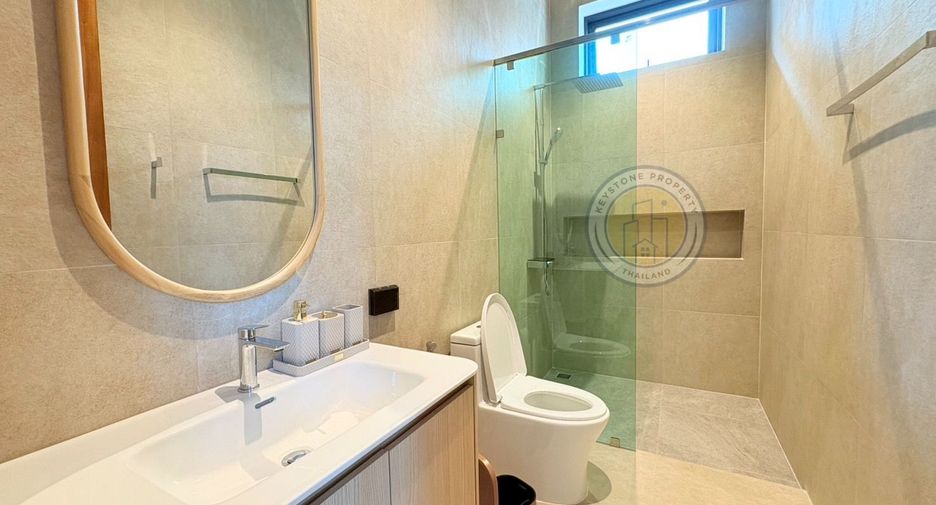 For sale 4 ベッドルーム villa in Jomtien, Pattaya