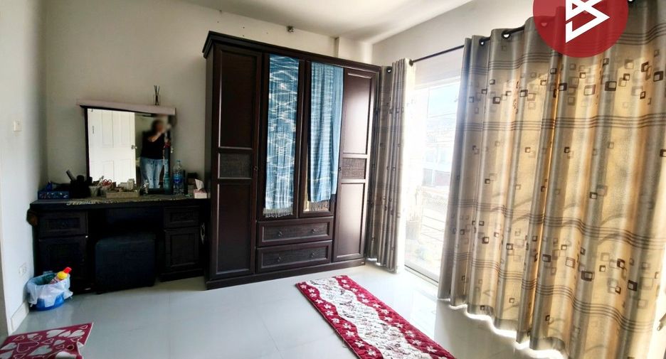 Reihenhaus zum Kauf mit 3 Zimmer in Mueang Chon Buri, Chonburi