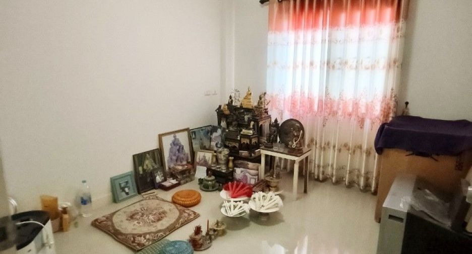 Reihenhaus zum Kauf mit 3 Zimmer in Mueang Chon Buri, Chonburi