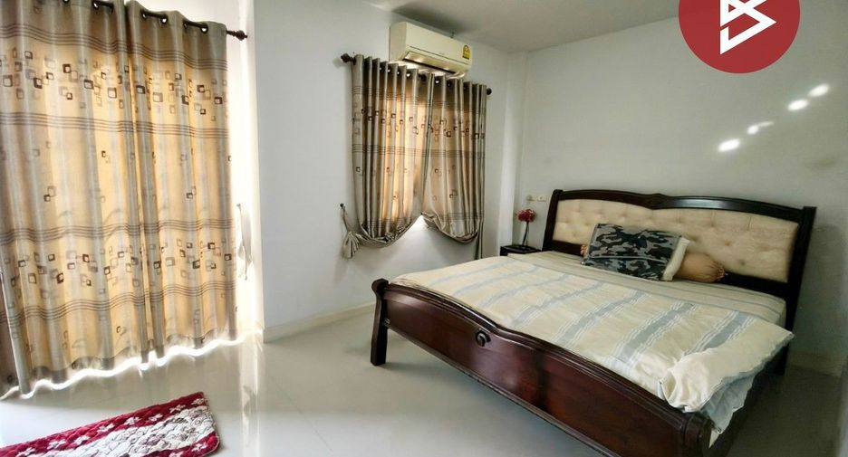 Reihenhaus zum Kauf mit 3 Zimmer in Mueang Chon Buri, Chonburi