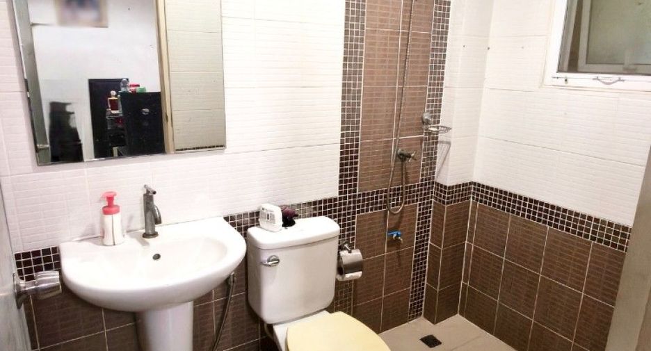 Reihenhaus zum Kauf mit 3 Zimmer in Mueang Chon Buri, Chonburi
