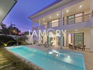 Haus zur Miete mit 4 Zimmer in Bang Lamung, Chonburi