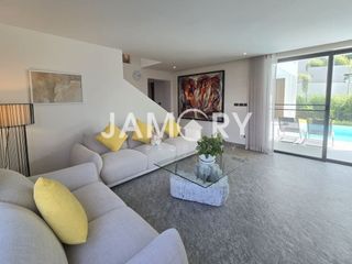 Haus zur Miete mit 4 Zimmer in Bang Lamung, Chonburi