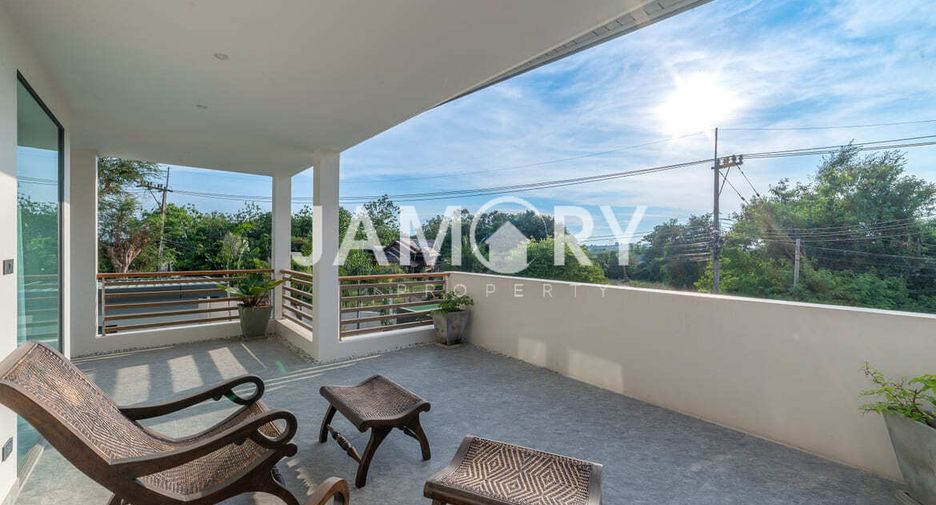 For rent 4 bedrooms house in East Pattaya, Pattaya