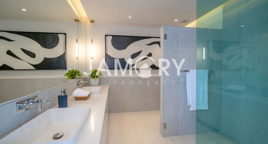 For rent 4 bedrooms house in East Pattaya, Pattaya
