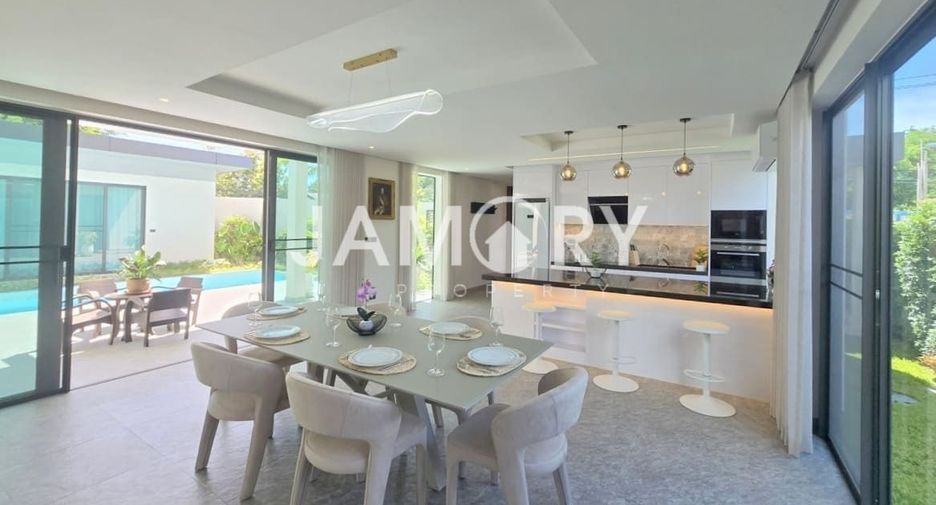 For rent 4 bedrooms house in East Pattaya, Pattaya