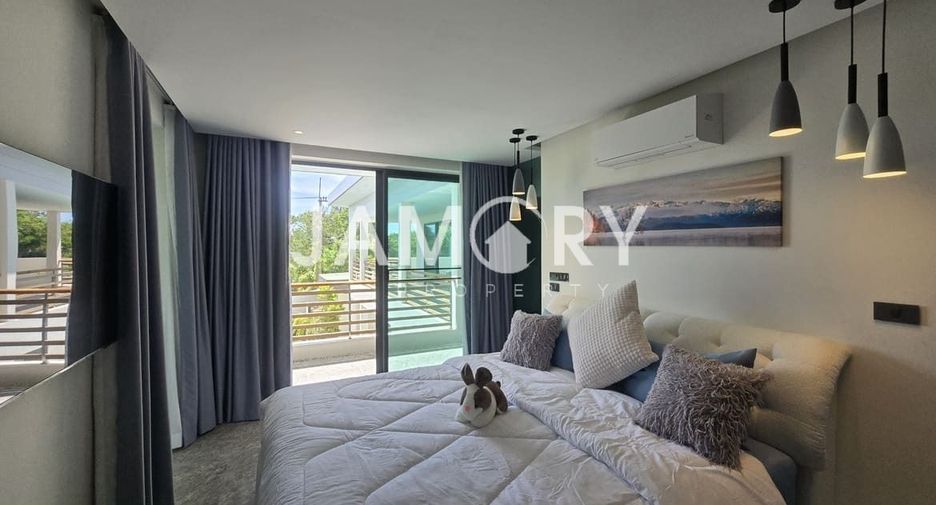 For rent 4 bedrooms house in East Pattaya, Pattaya