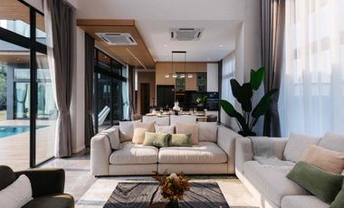 For sale and for rent 4 bedrooms villa in East Pattaya, Pattaya