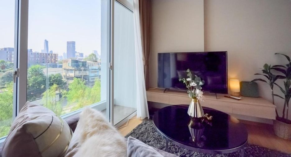 Wohnung zur Miete mit 2 Zimmer in Khlong Toei, Bangkok