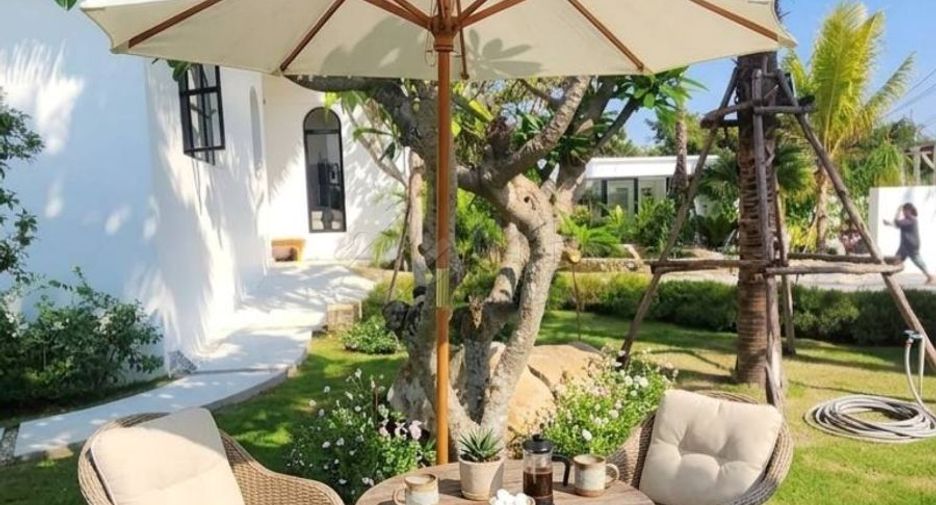 For sale 4 bedrooms house in Hua Hin, Prachuap Khiri Khan