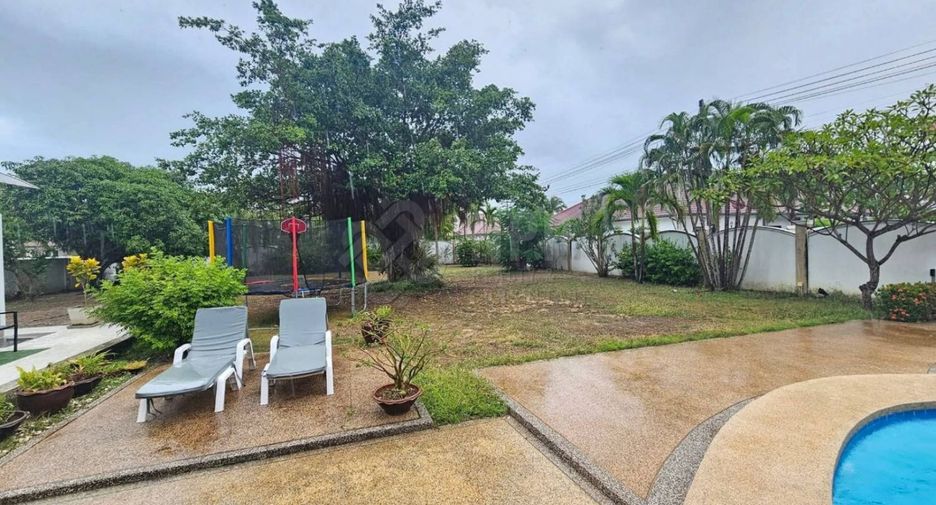 For rent and for sale 4 bedrooms house in Hua Hin, Prachuap Khiri Khan