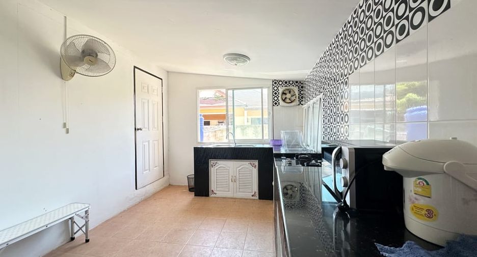 For rent 3 bedrooms house in East Pattaya, Pattaya