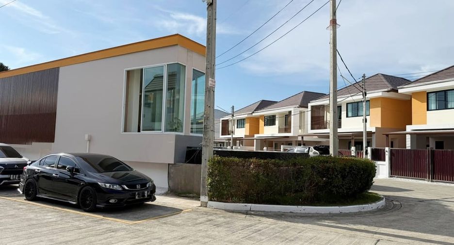 For rent 3 bedrooms house in East Pattaya, Pattaya