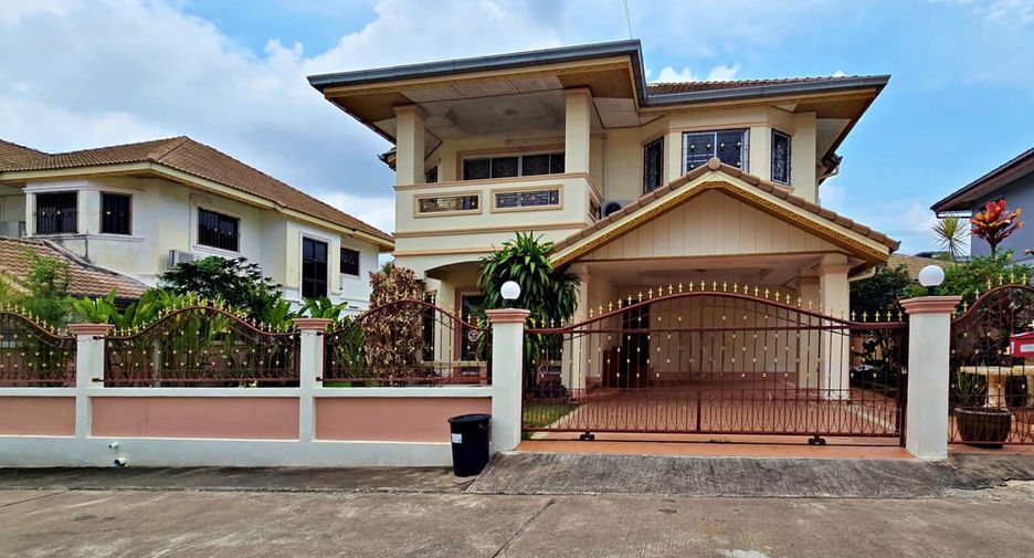 For rent 3 bedrooms house in East Pattaya, Pattaya