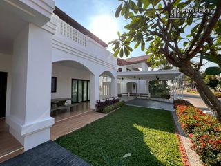 À louer et à vendre 3 chambres villa à Na Jomtien, Pattaya