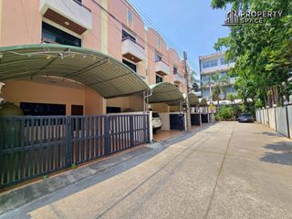 Gewerbefläche zur Miete mit 3 Zimmer in Bang Lamung, Chonburi