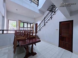 Gewerbefläche zur Miete mit 3 Zimmer in Bang Lamung, Chonburi