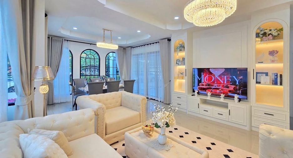 À vendre 3 chambres villa à East Pattaya, Pattaya