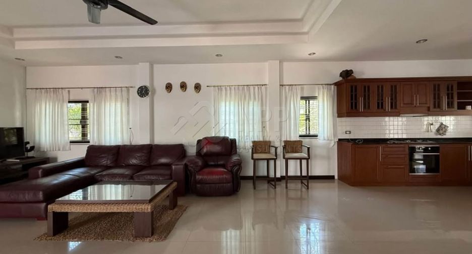 For sale 3 bedrooms house in Hua Hin, Prachuap Khiri Khan