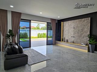 For sale 3 bedrooms villa in Bang Lamung, Chonburi