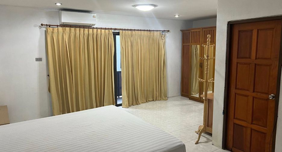 For rent 2 ベッドルーム townhouse in Pratumnak, Pattaya