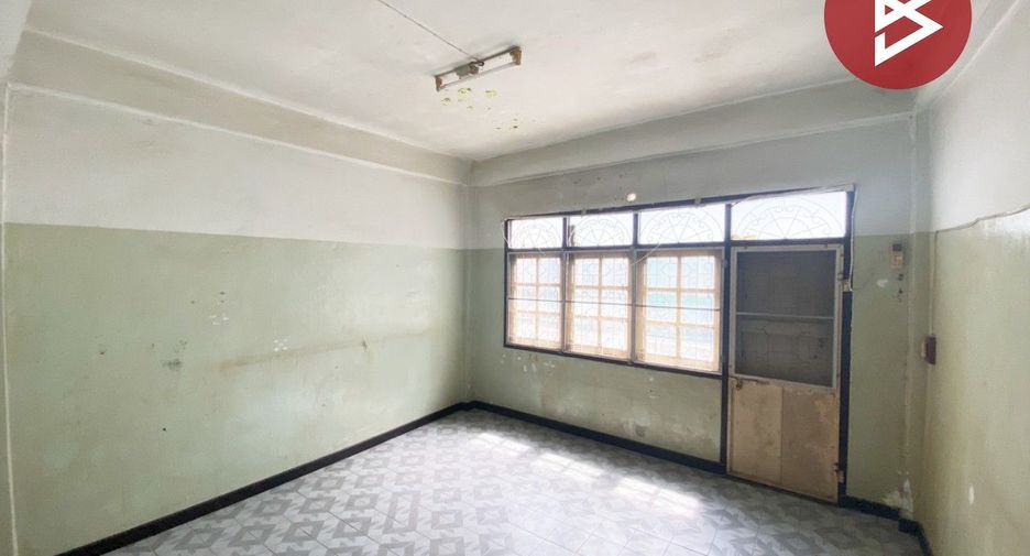 出售 2 卧室 联排别墅 在 Mueang Nakhon Sawan, Nakhon Sawan