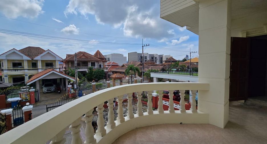 For rent and for sale 3 bedrooms house in South Pattaya, Pattaya