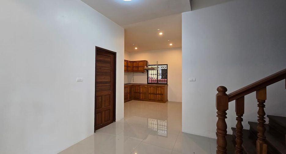 For rent and for sale 3 bedrooms house in South Pattaya, Pattaya