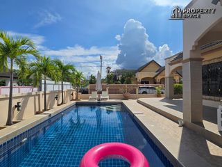 For rent and for sale 3 bedrooms villa in Bang Lamung, Chonburi