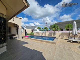 For rent and for sale 3 bedrooms villa in Bang Lamung, Chonburi