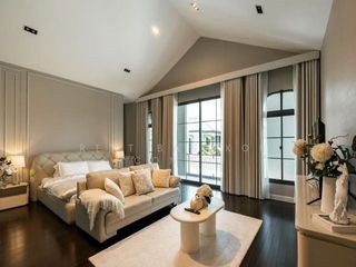 For sale and for rent 5 bedrooms house in Mueang Samut Prakan, Samut Prakan