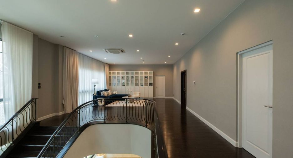 For rent and for sale 5 bedrooms house in Mueang Samut Prakan, Samut Prakan