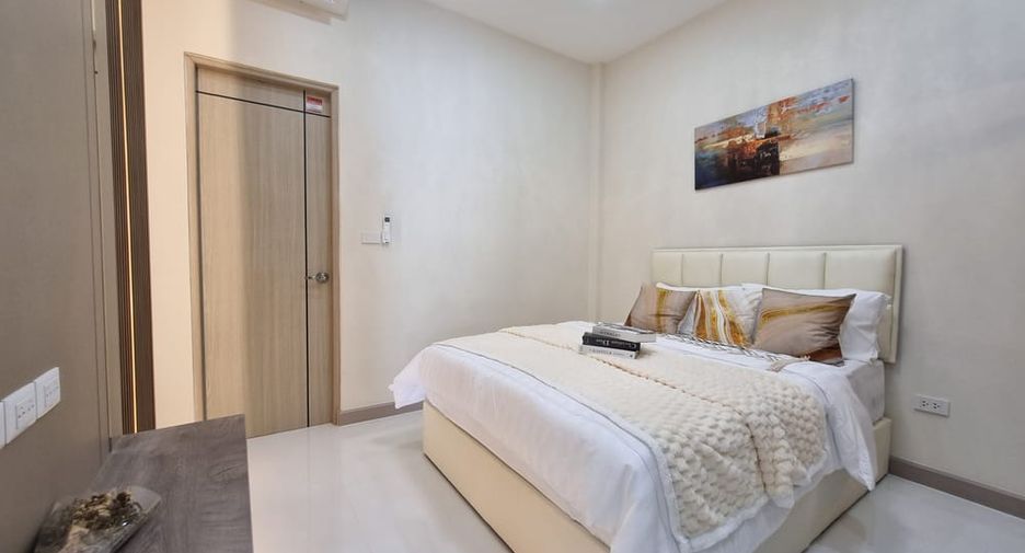 Villa en alquiler y en venta de 4 habitaciones en East Pattaya, Pattaya