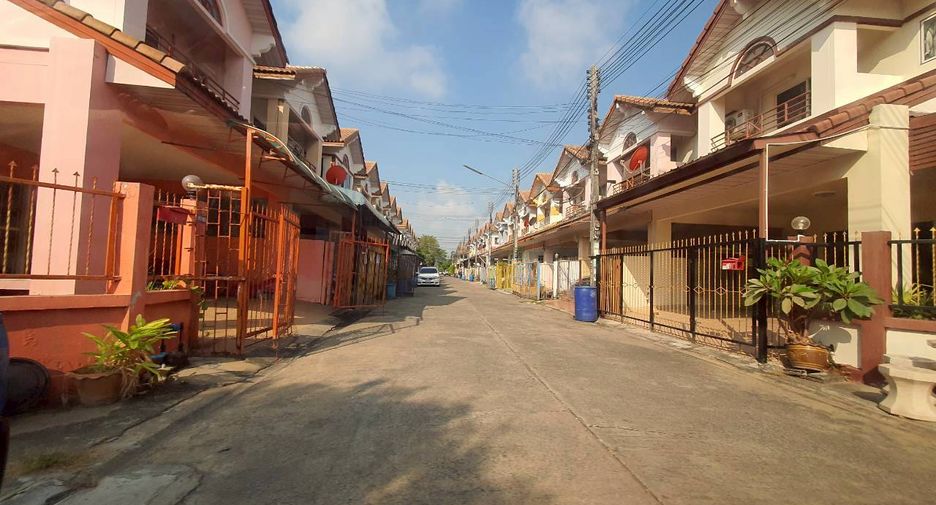 出售 3 卧室 联排别墅 在 Thanyaburi, Pathum Thani