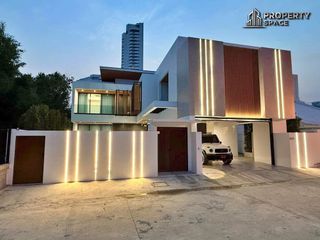 À louer 4 chambres villa à Bang Lamung, Chonburi