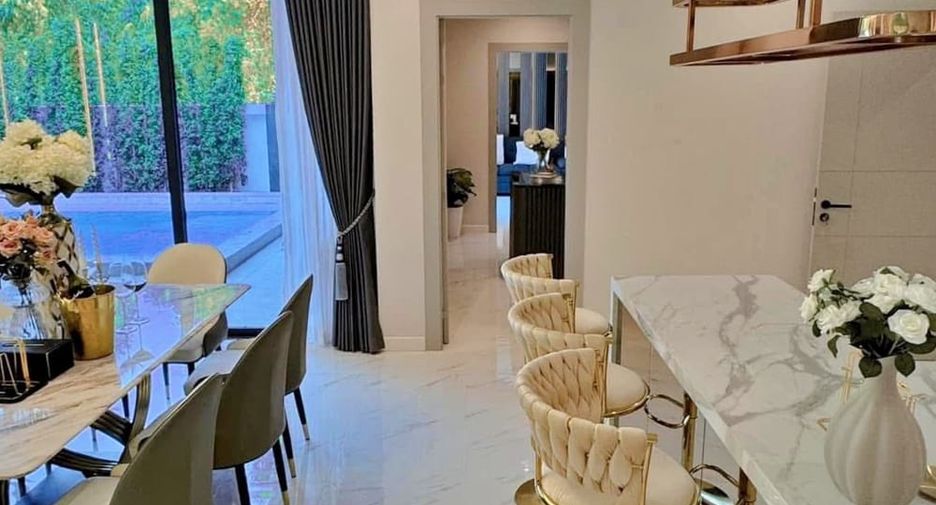 À louer 4 chambres villa à Jomtien, Pattaya