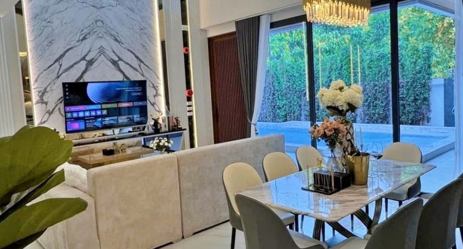 À louer 4 chambres villa à Jomtien, Pattaya