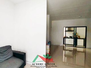 For sale 3 bedrooms townhouse in Thung Khru, Bangkok