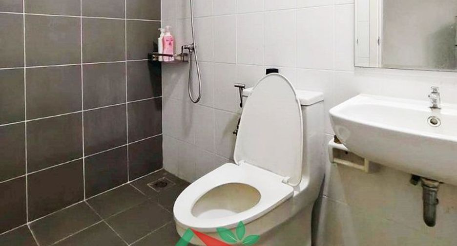 For sale 3 bedrooms townhouse in Thung Khru, Bangkok