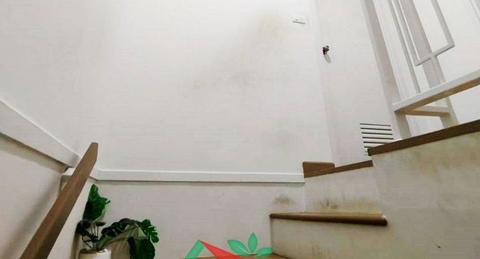 For sale 3 bedrooms townhouse in Thung Khru, Bangkok